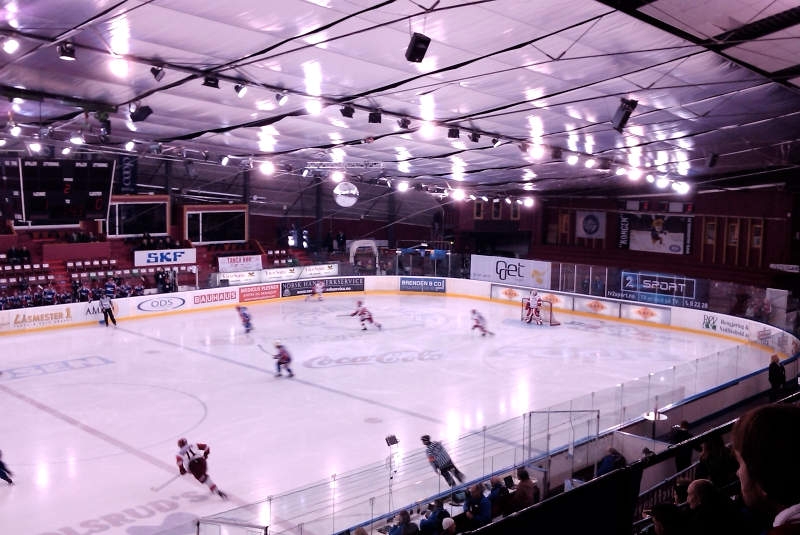 ../_images/20091124192539-ishockey.jpg