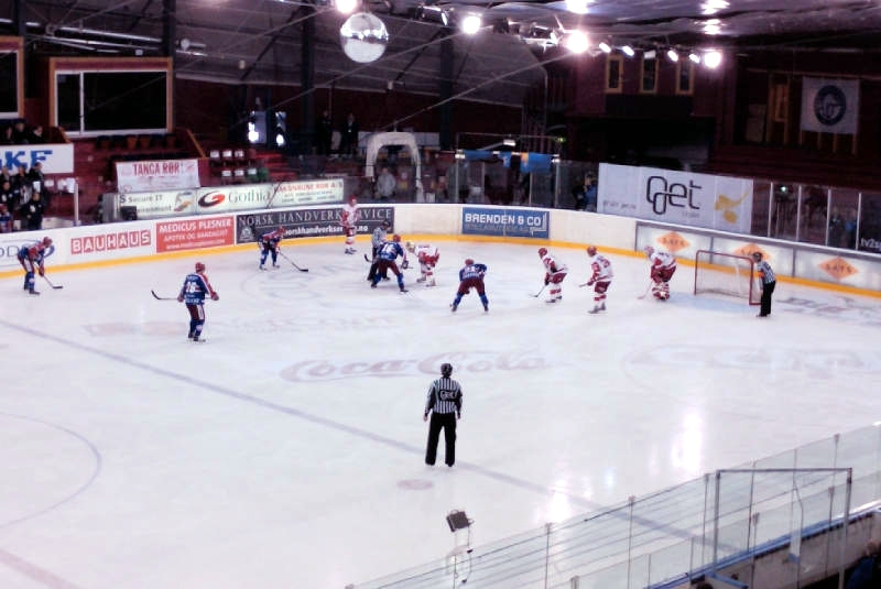 ../_images/20091124193401-ishockey.jpg