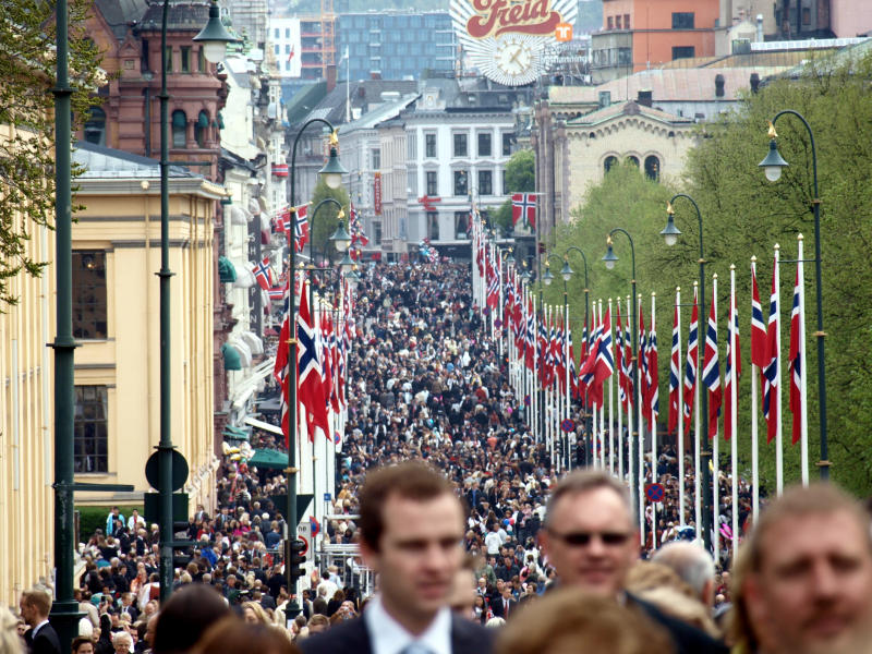 ../_images/20100517133002-nasjonaldagen.jpg