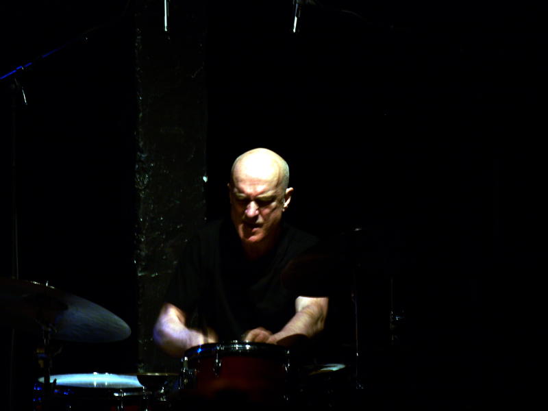 ../_images/20100526215130-jazzsession_i_blaa.jpg