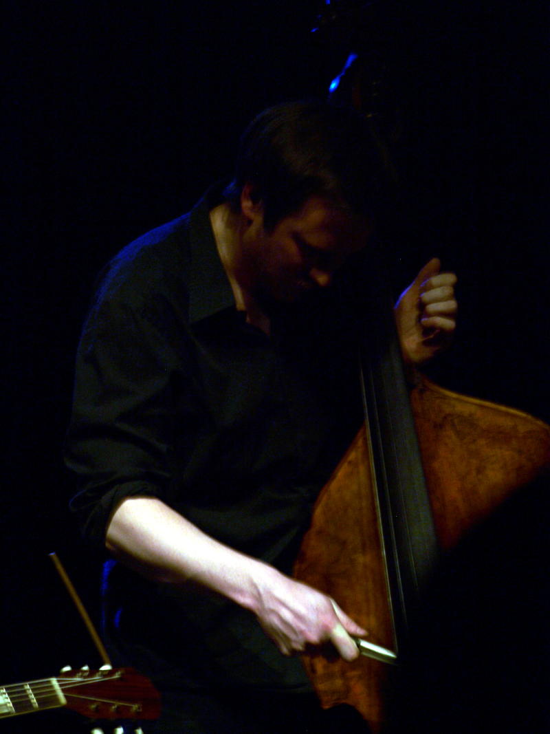 ../_images/20100526220923-jazzsession_i_blaa.jpg