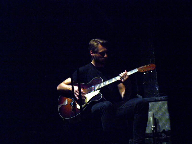 ../_images/20100526223034-jazzsession_i_blaa.jpg