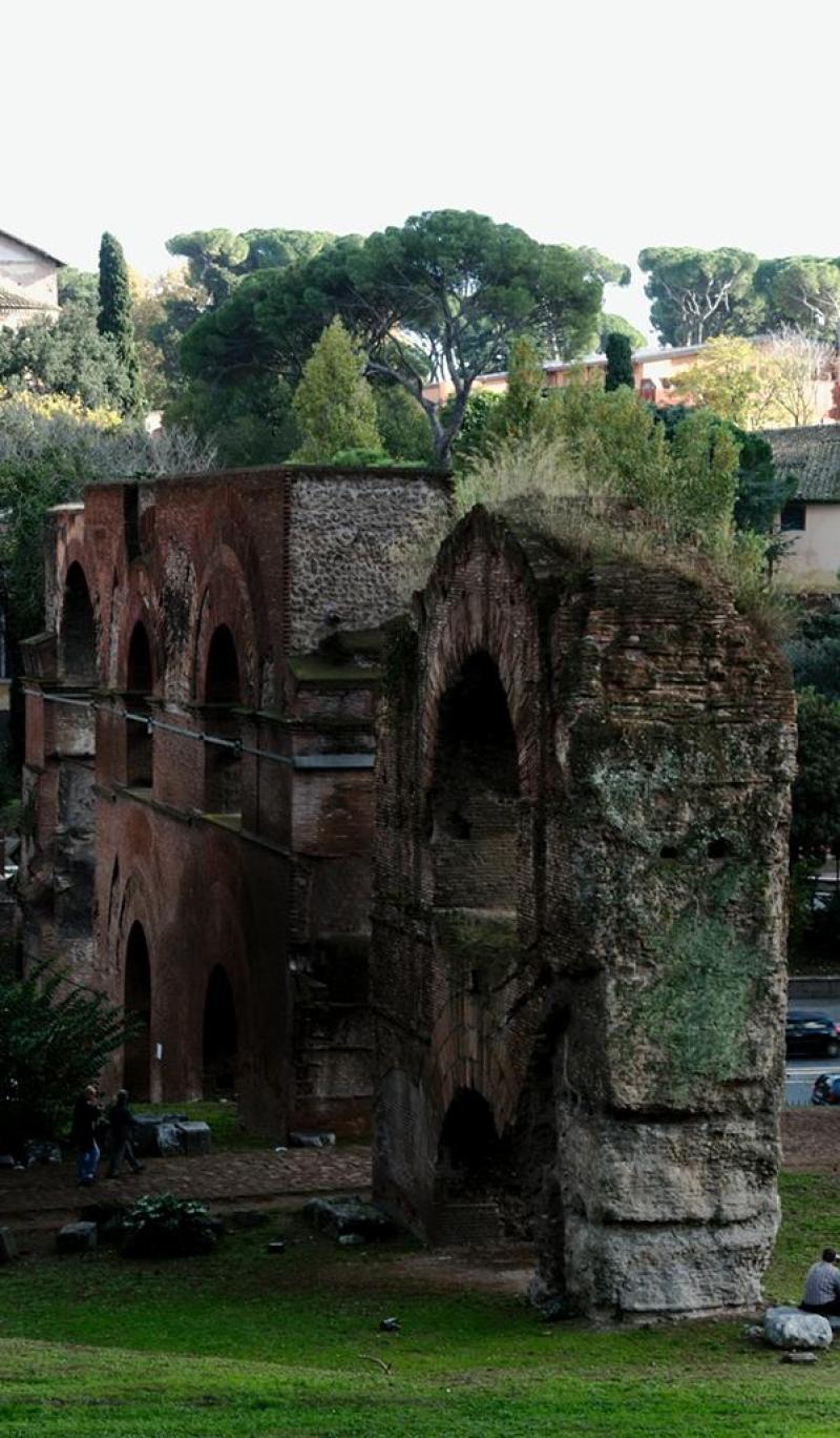 ../_images/20101113132135-ferietur_i_roma.jpg