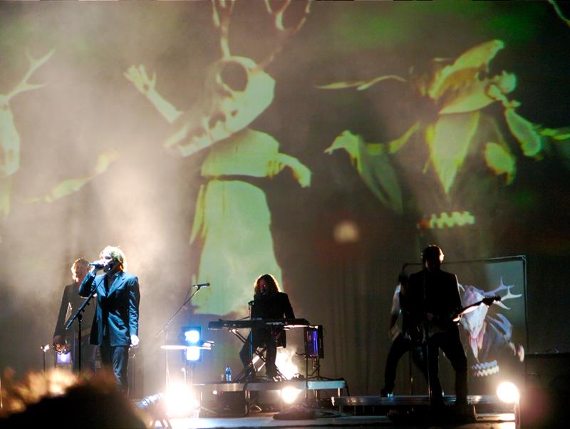 ../_images/20101128211537-konsert_mew.jpg