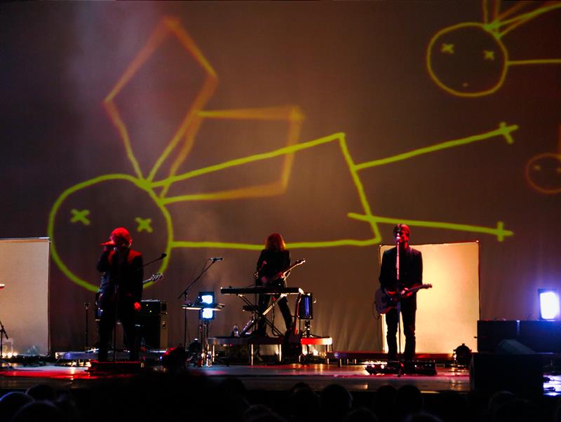 ../_images/20101128213009-konsert_mew.jpg