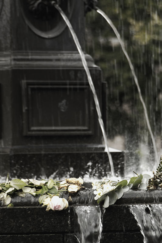 ../_images/20110817163251-tre_uker_etter_eksplosionen.jpg