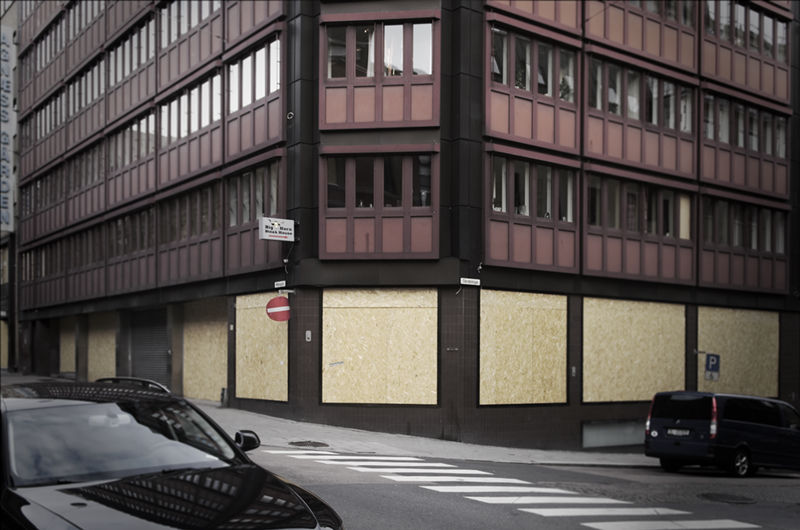 ../_images/20110817172428-tre_uker_etter_eksplosionen.jpg