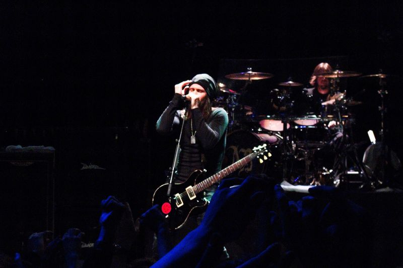 ../_images/20111109225105-konsert-alter_bridge.jpg