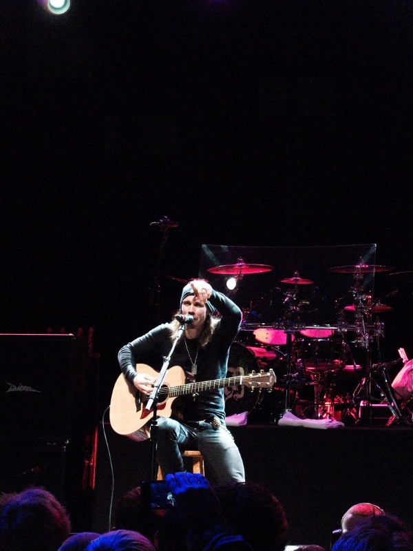../_images/20111109232208-konsert-alter_bridge.jpg