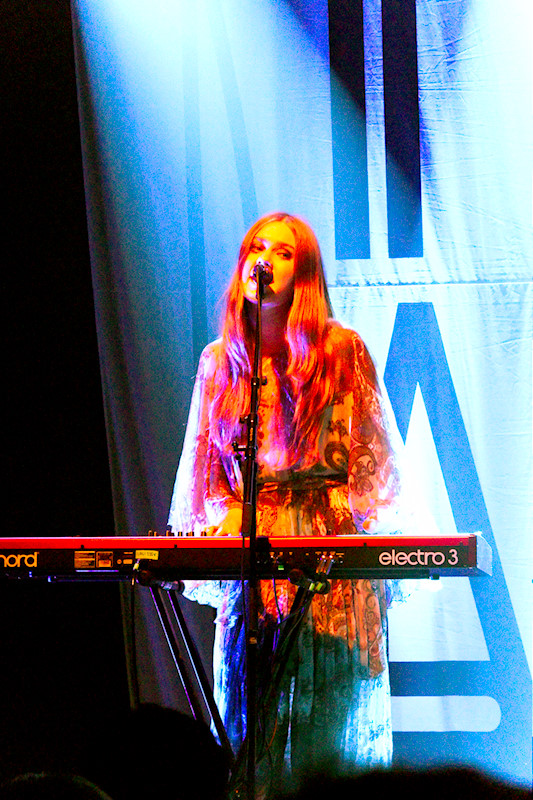 ../_images/20121107221409-konsert_first_aid_kit-support_idiot_wind.jpg