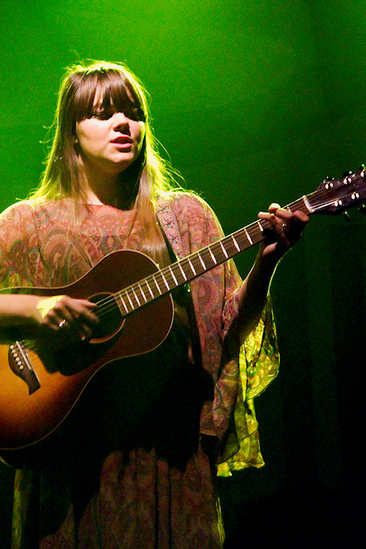 ../_images/20121107223645-konsert_first_aid_kit-support_idiot_wind.jpg