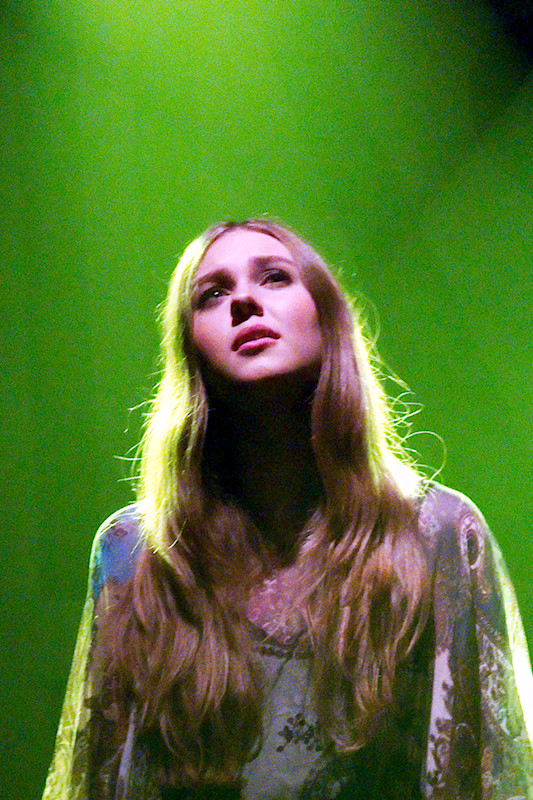 ../_images/20121107223649-konsert_first_aid_kit-support_idiot_wind.jpg