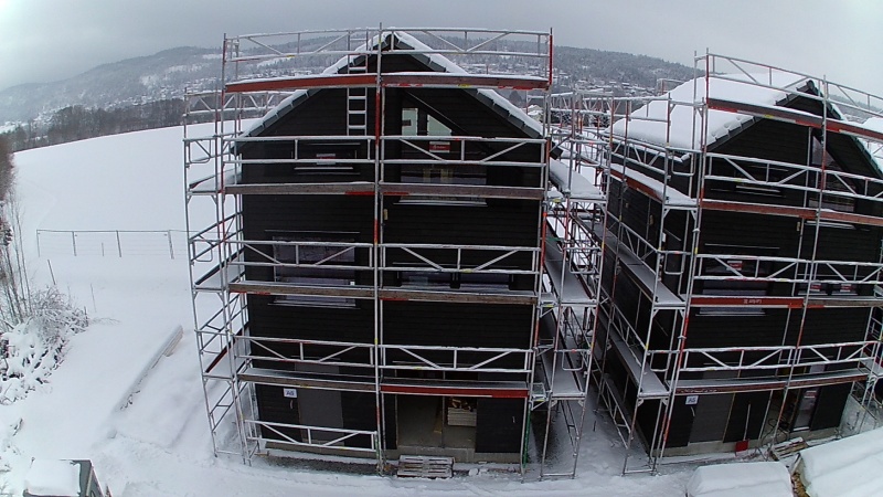 The house under construction.