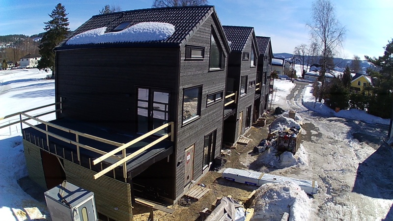 The house under construction.